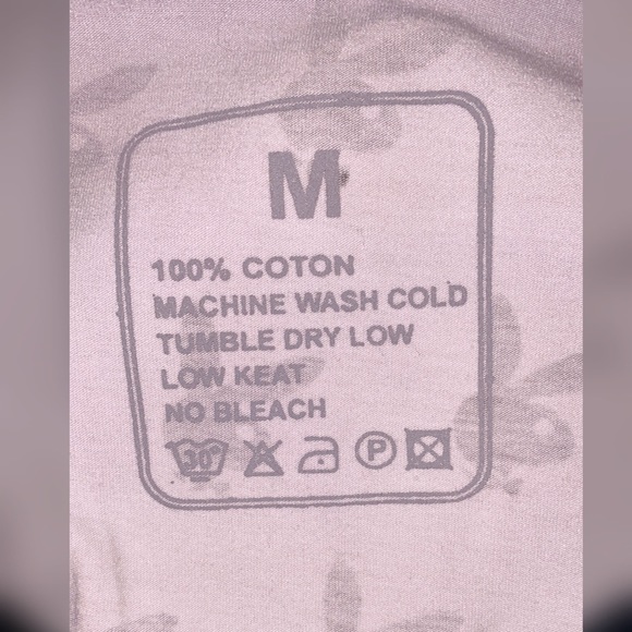 🛍Bundle of Playboy bunny top 🐰 & traveling top 🌎 - Picture 2 of 3